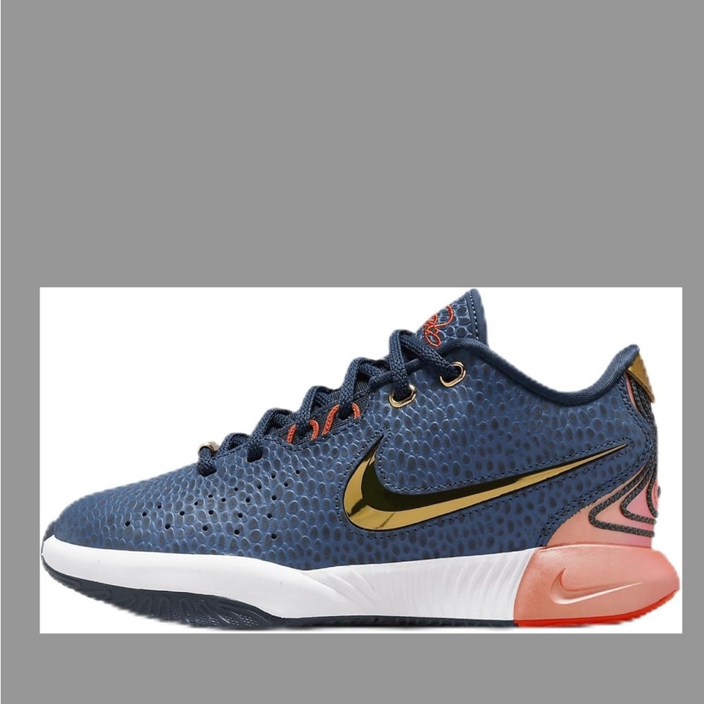 Nike Lebron boys 6y Blue Gold Shoes. Worn 1 time b4 son told they too small.